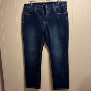 Men’s Lucky Brand jeans. Dark blue denim .